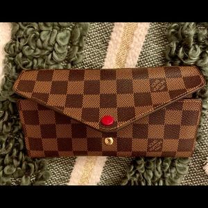 Louis Vuitton Josephine Wallet in Damier Ebene